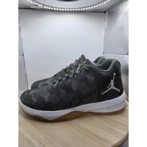 Jordan Men's Athletic Shoes Gray Camo with White Jumpman and Gum Sole